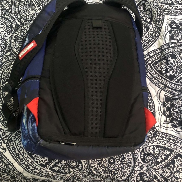 Limited edition Black Panther SprayGround backpack - Picture 2 of 3
